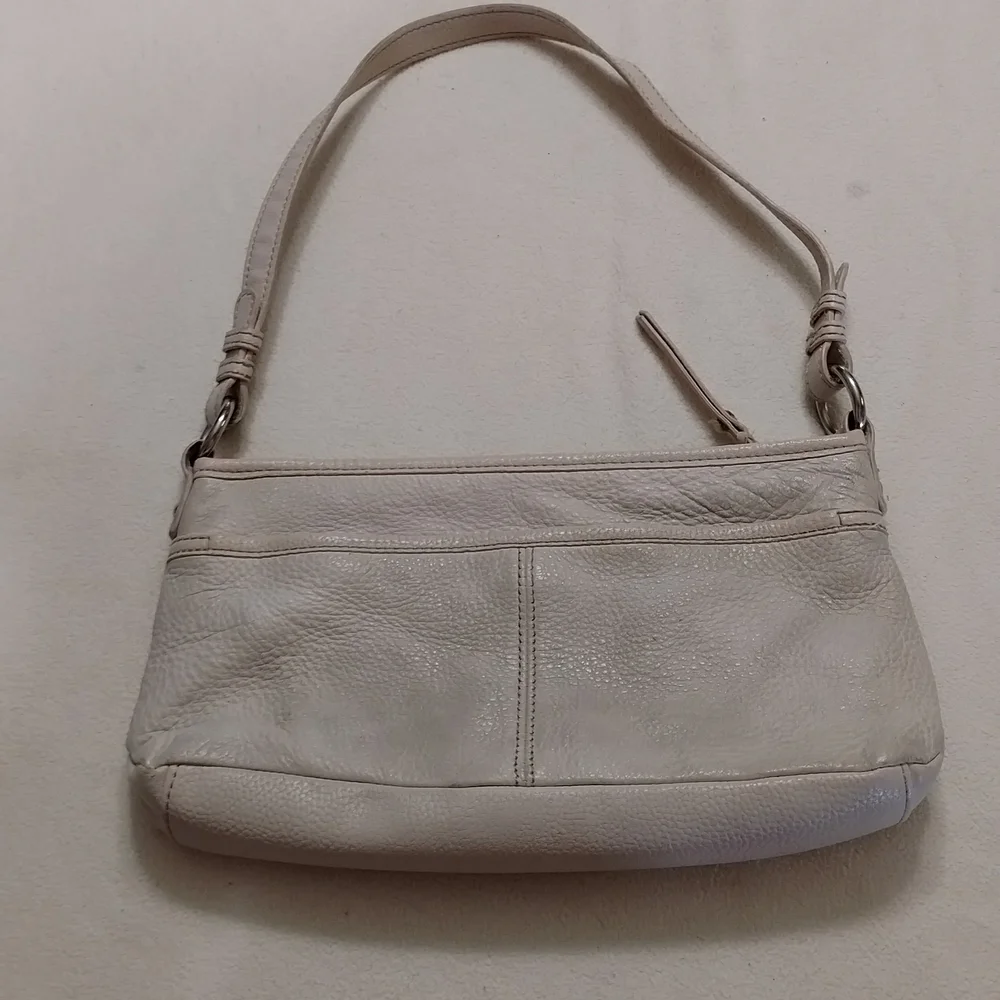 The Sake Cream Handbag - Picture 2 of 6